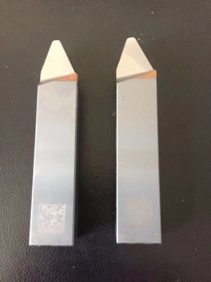 Alta resistenza alla flessione di sgrossatura del carburo di colore giallo rivestito delle frese
