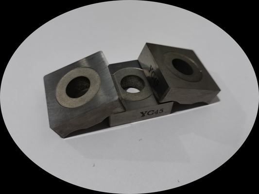L'estrazione mineraria del carburo YC45 inserisce la lama di taglio d'argento di CNC di colore per acciaio fuso