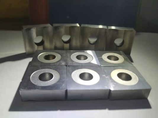 Semi 1960 del MPa delle lame di taglio del tornio di CNC di YS2T che finiscono con il foro rotondo
